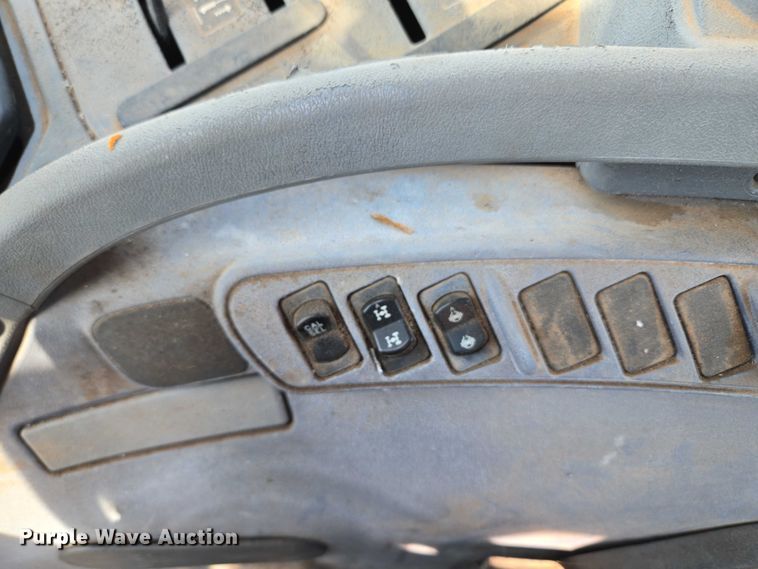 image for item EU3681 2006 New Holland TS115A MFWD tractor