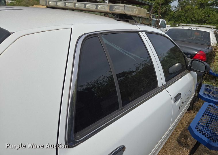 image for item EU3682 2007 Ford Crown Victoria Police Interceptor 