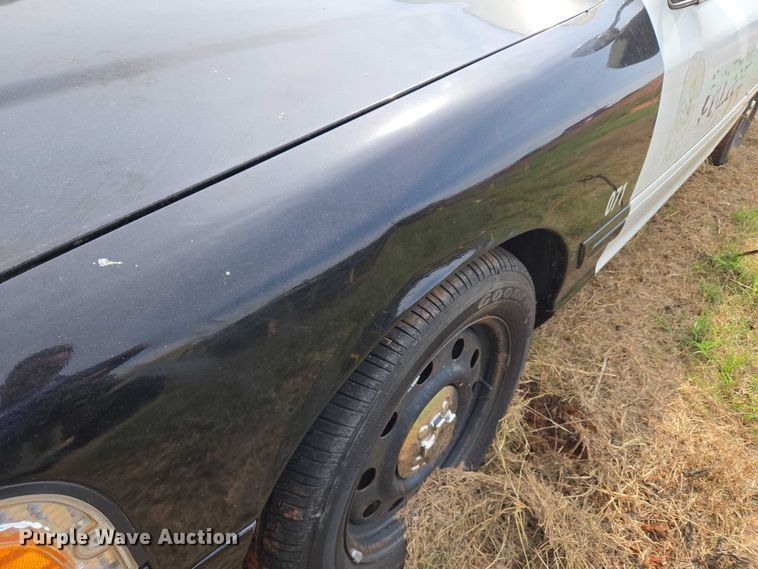 image for item EU3682 2007 Ford Crown Victoria Police Interceptor 