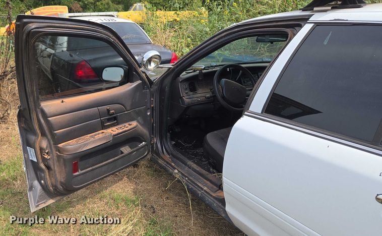 image for item EU3682 2007 Ford Crown Victoria Police Interceptor 