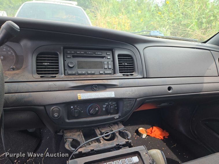 image for item EU3682 2007 Ford Crown Victoria Police Interceptor 