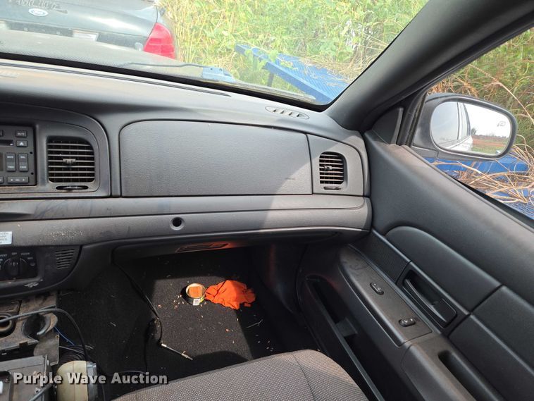 image for item EU3682 2007 Ford Crown Victoria Police Interceptor 