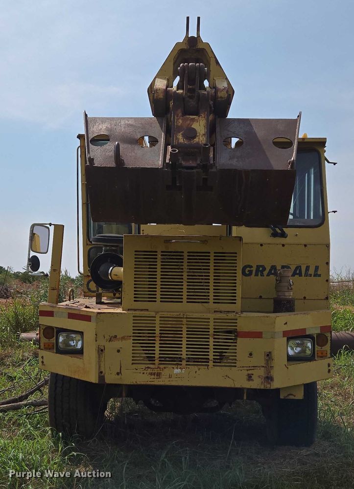 image for item EU3683 1996 Gradall G3WD wheeled excavator