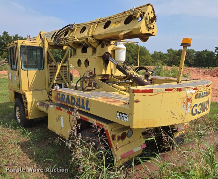 image for item EU3683 1996 Gradall G3WD wheeled excavator