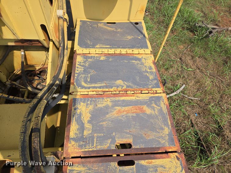 image for item EU3683 1996 Gradall G3WD wheeled excavator