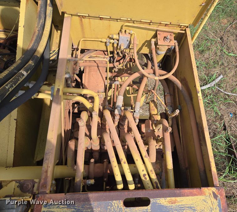 image for item EU3683 1996 Gradall G3WD wheeled excavator