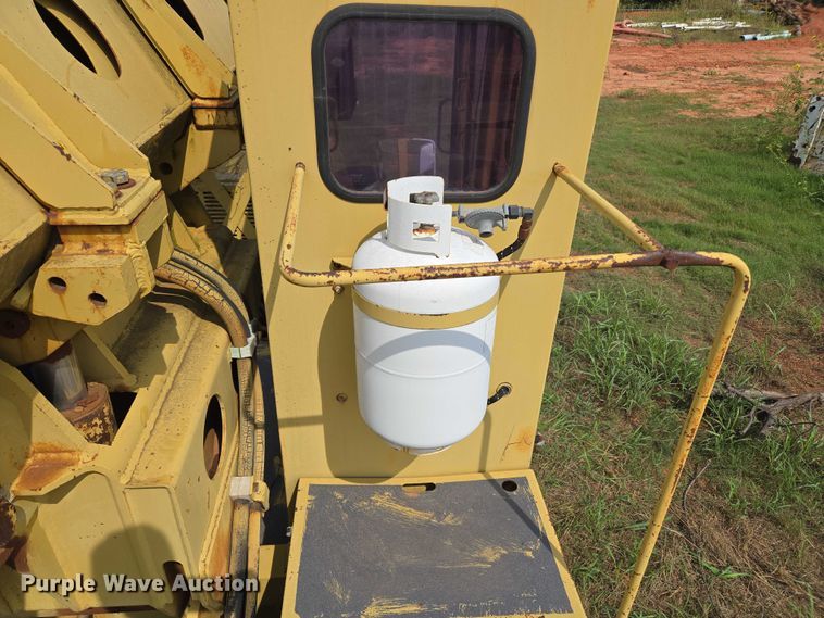 image for item EU3683 1996 Gradall G3WD wheeled excavator