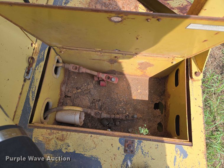 image for item EU3683 1996 Gradall G3WD wheeled excavator