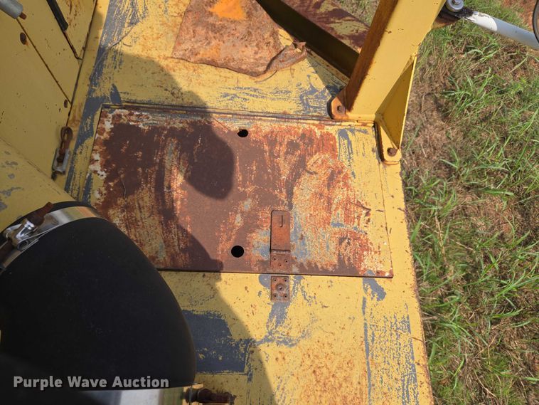 image for item EU3683 1996 Gradall G3WD wheeled excavator