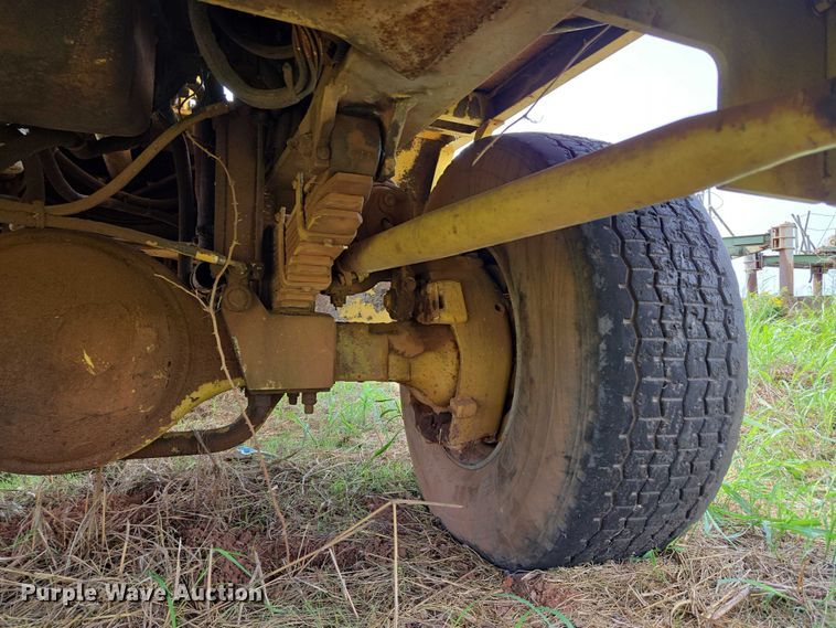 image for item EU3683 1996 Gradall G3WD wheeled excavator