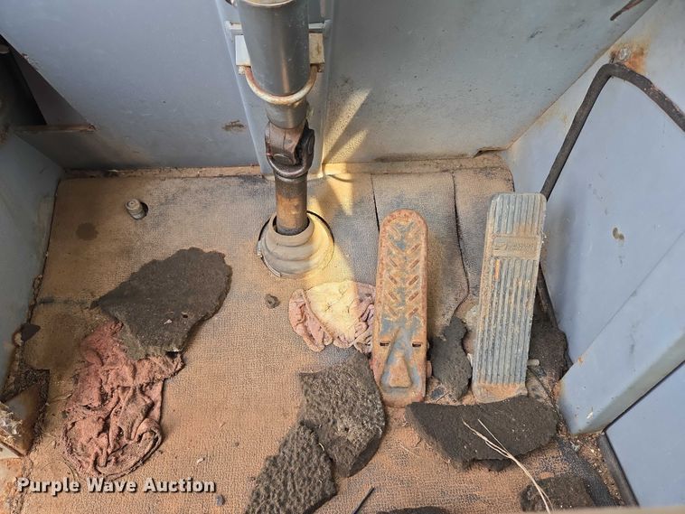 image for item EU3683 1996 Gradall G3WD wheeled excavator