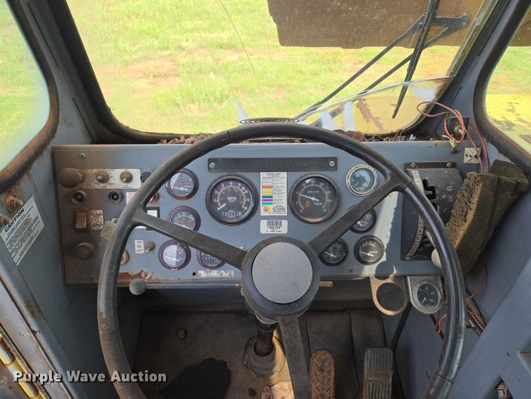 image for item EU3683 1996 Gradall G3WD wheeled excavator