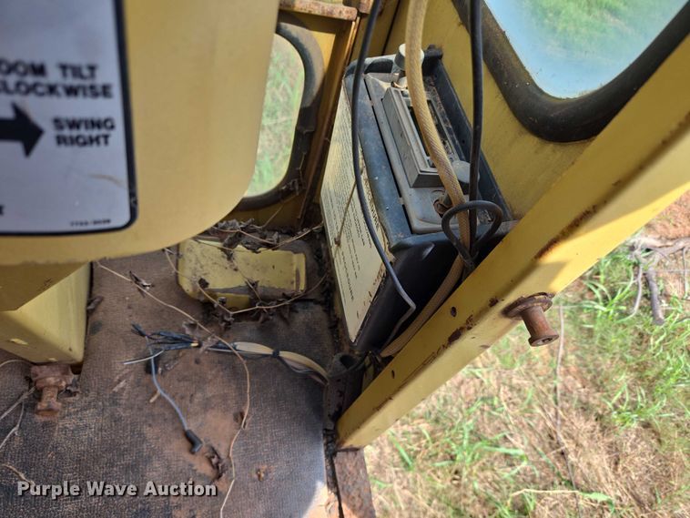 image for item EU3683 1996 Gradall G3WD wheeled excavator