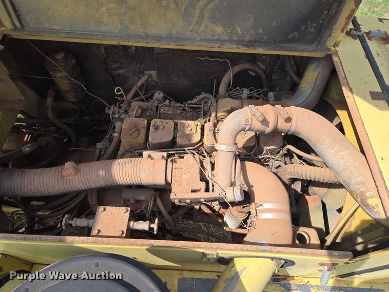 image for item EU3683 1996 Gradall G3WD wheeled excavator