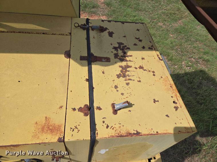 image for item EU3683 1996 Gradall G3WD wheeled excavator