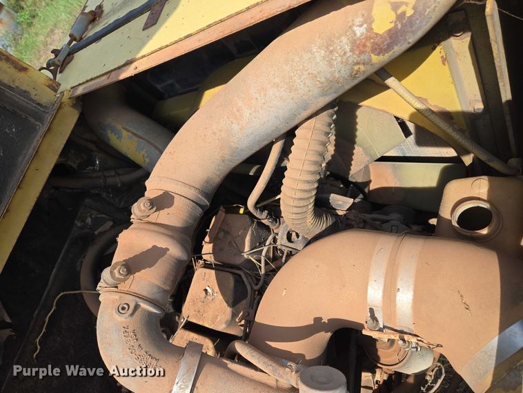 image for item EU3683 1996 Gradall G3WD wheeled excavator