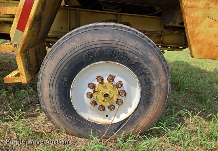 image for item EU3683 1996 Gradall G3WD wheeled excavator