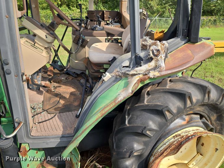 image for item EU3685 John Deere tractor