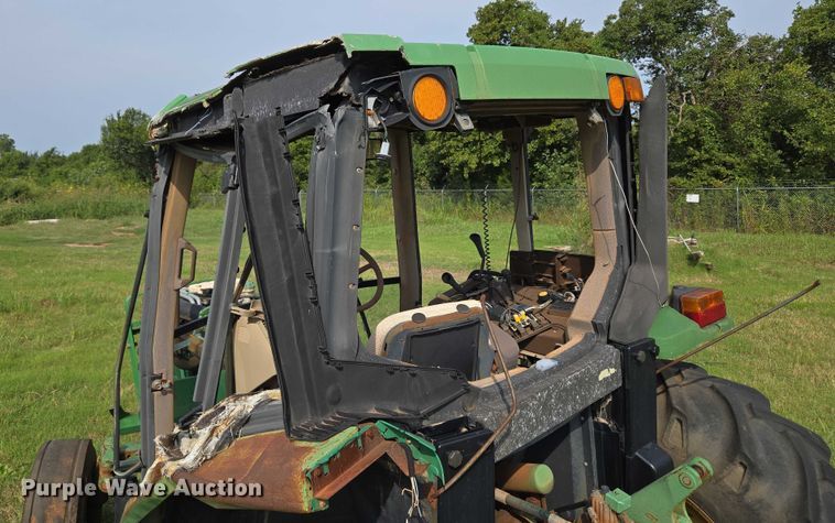 image for item EU3685 John Deere tractor