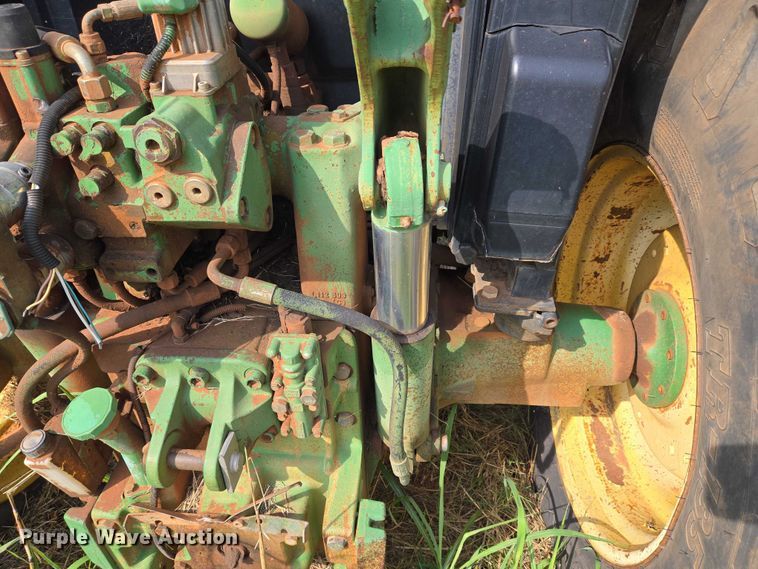 image for item EU3685 John Deere tractor