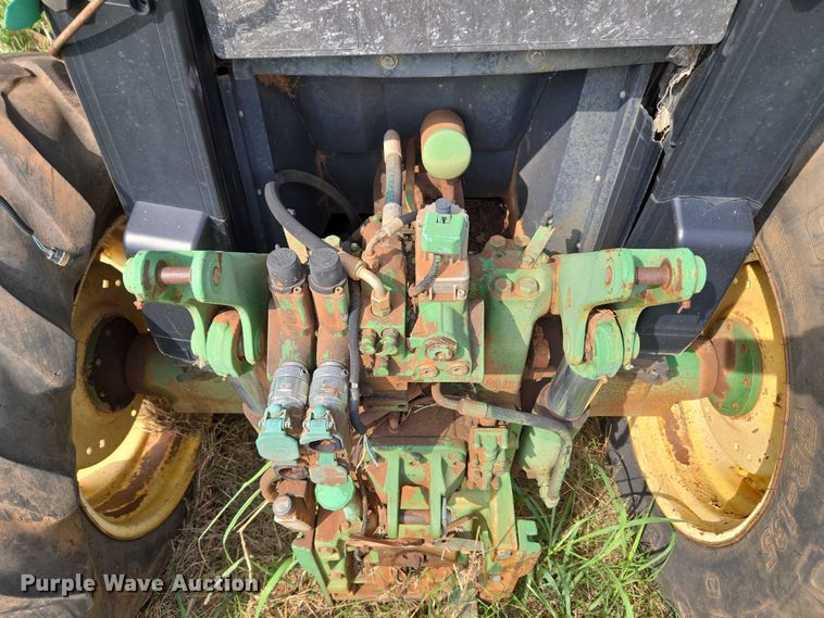 image for item EU3685 John Deere tractor