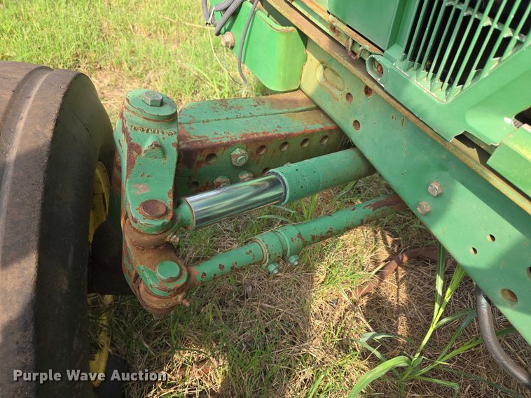 image for item EU3685 John Deere tractor
