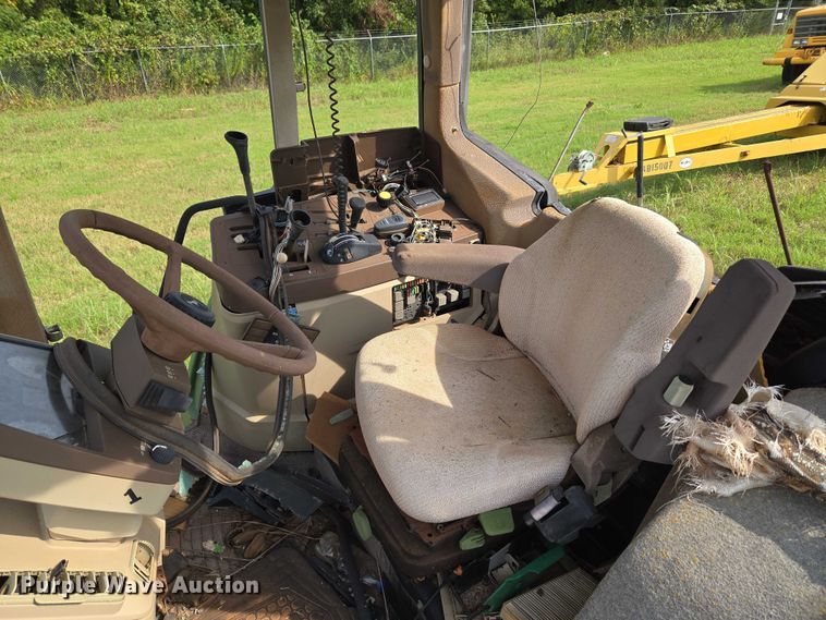 image for item EU3685 John Deere tractor