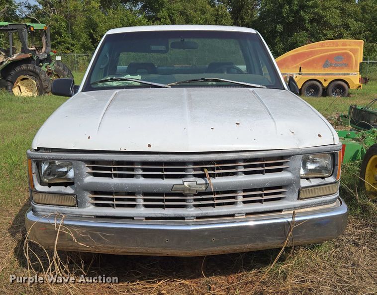 image for item EU3686 1997 Chevrolet C1500 pickup truck