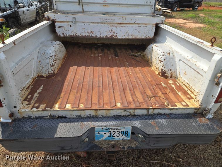 image for item EU3686 1997 Chevrolet C1500 pickup truck