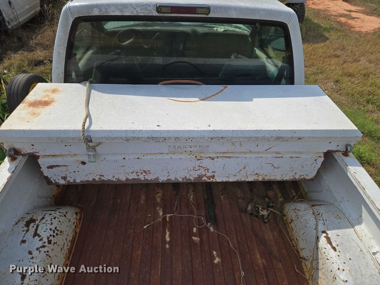 image for item EU3686 1997 Chevrolet C1500 pickup truck