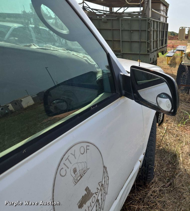 image for item EU3686 1997 Chevrolet C1500 pickup truck