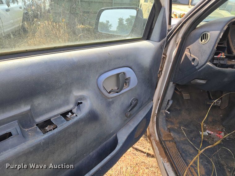 image for item EU3686 1997 Chevrolet C1500 pickup truck