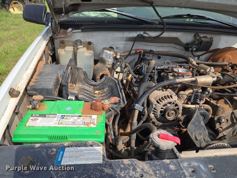 image for item EU3686 1997 Chevrolet C1500 pickup truck