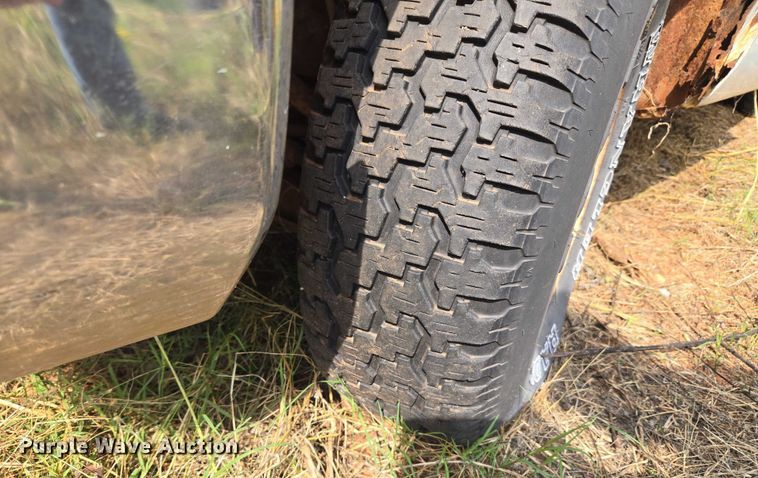 image for item EU3686 1997 Chevrolet C1500 pickup truck