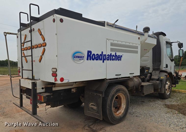 image for item EU3687 2017 Kenworth K370 pothole patcher truck