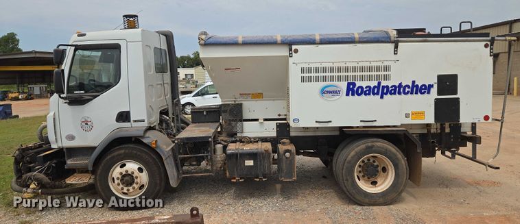 image for item EU3687 2017 Kenworth K370 pothole patcher truck