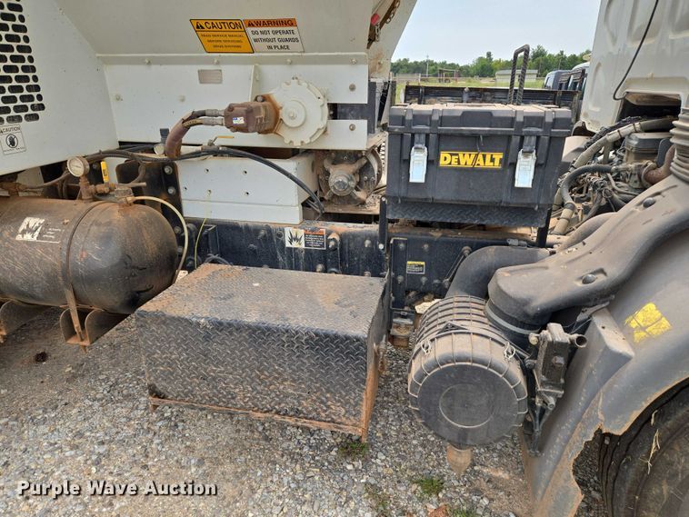 image for item EU3687 2017 Kenworth K370 pothole patcher truck