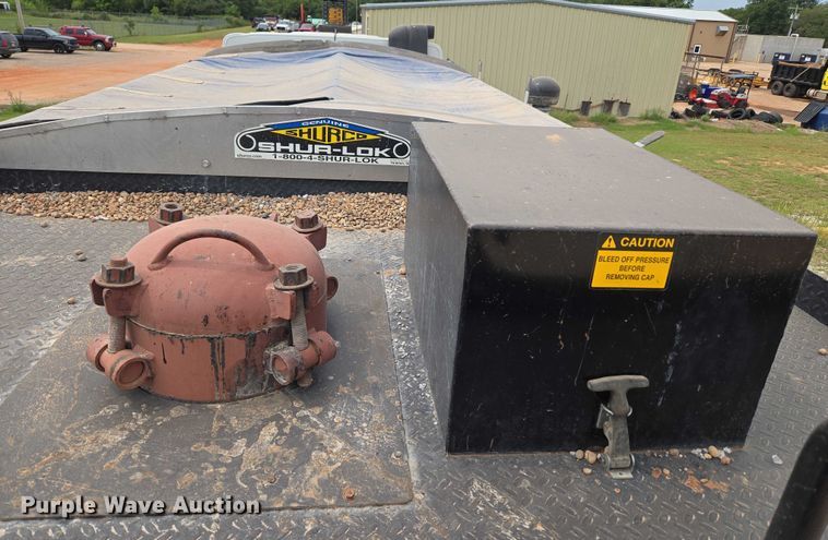 image for item EU3687 2017 Kenworth K370 pothole patcher truck