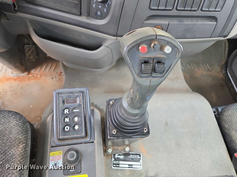 image for item EU3687 2017 Kenworth K370 pothole patcher truck