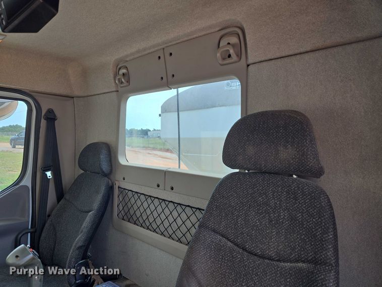 image for item EU3687 2017 Kenworth K370 pothole patcher truck