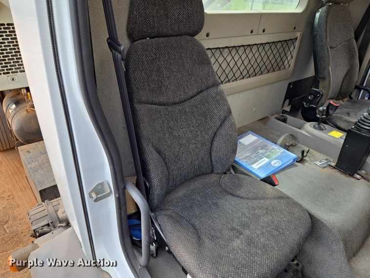 image for item EU3687 2017 Kenworth K370 pothole patcher truck