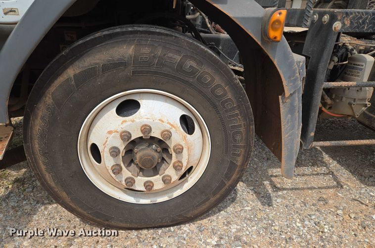 image for item EU3687 2017 Kenworth K370 pothole patcher truck