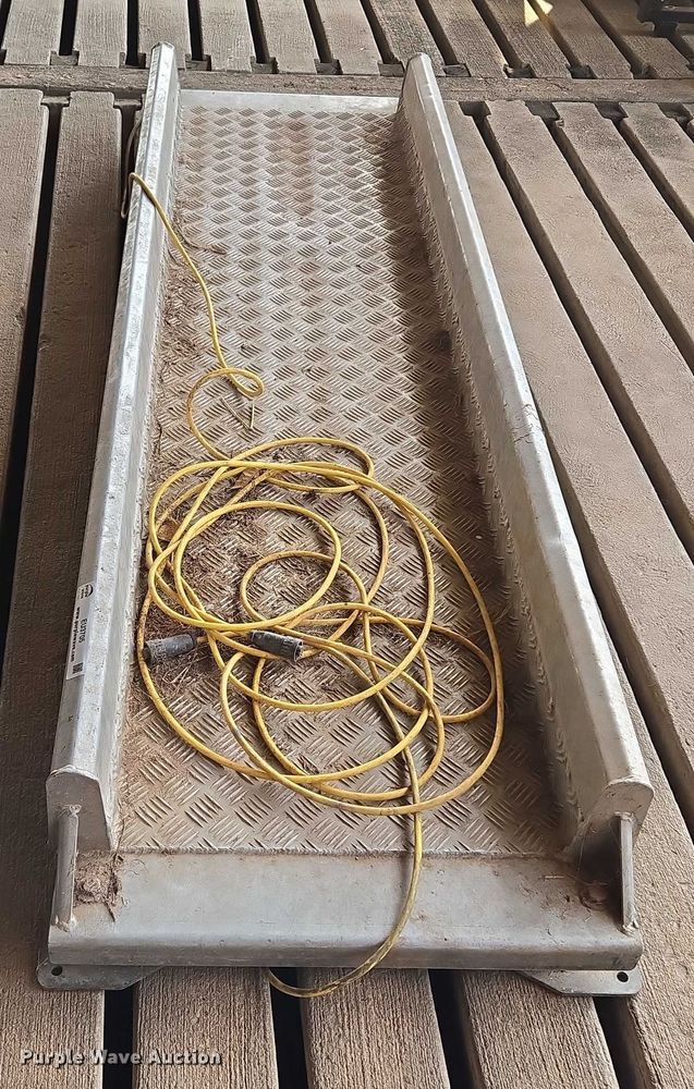 image for item EU3705 Hyway livestock scale