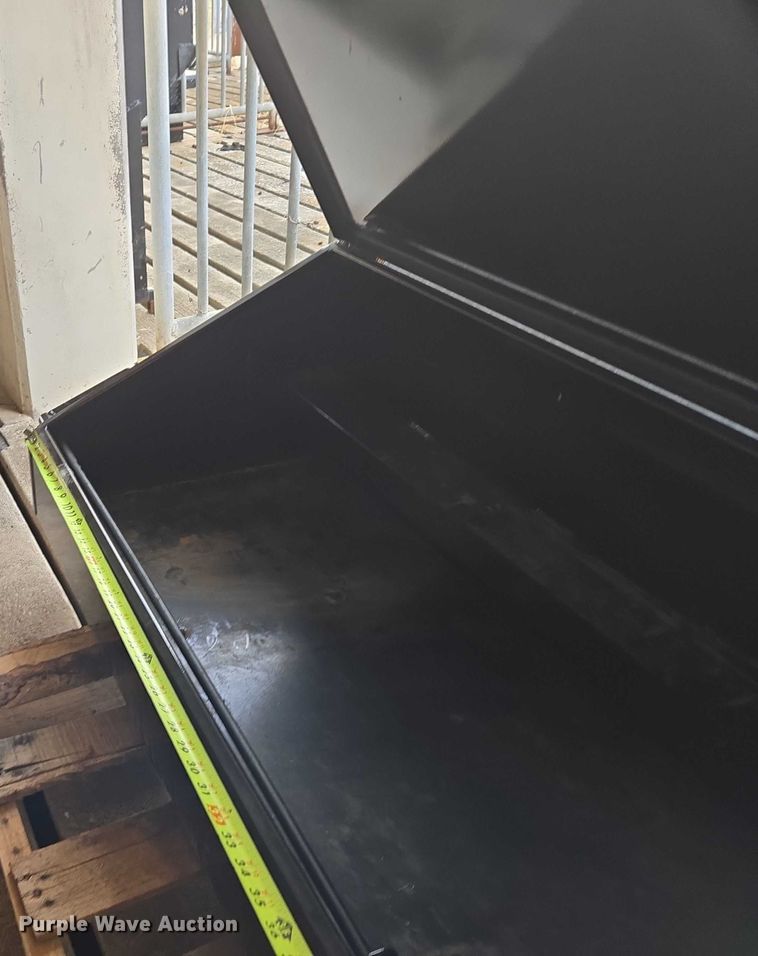 image for item EU3707 Butler Beds toolbox