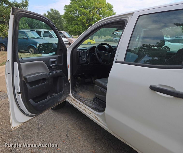 image for item EU3712 2015 Chevrolet Silverado 1500 Double Cab pickup truck