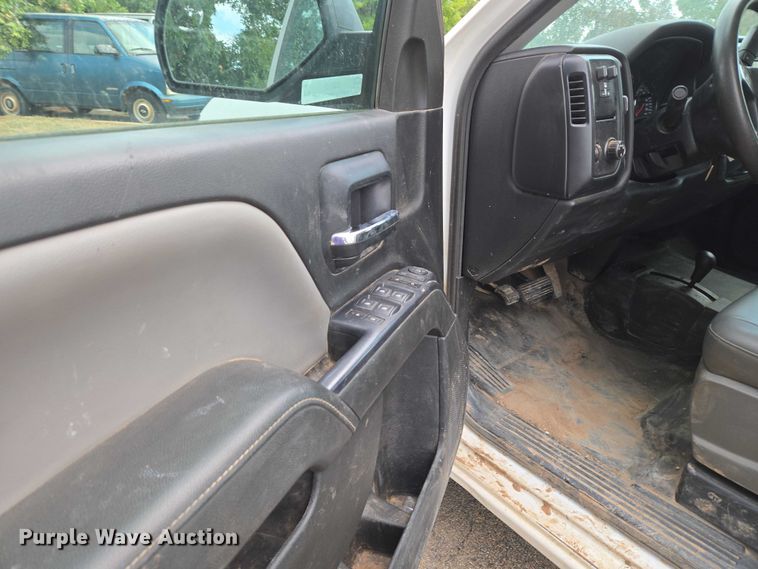 image for item EU3712 2015 Chevrolet Silverado 1500 Double Cab pickup truck