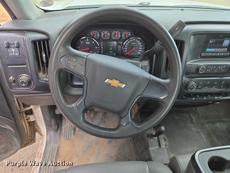 image for item EU3712 2015 Chevrolet Silverado 1500 Double Cab pickup truck