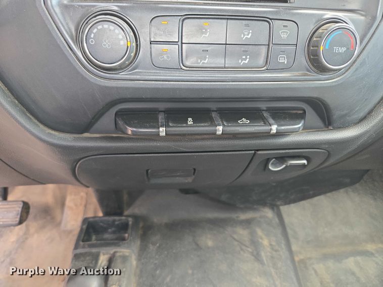 image for item EU3712 2015 Chevrolet Silverado 1500 Double Cab pickup truck