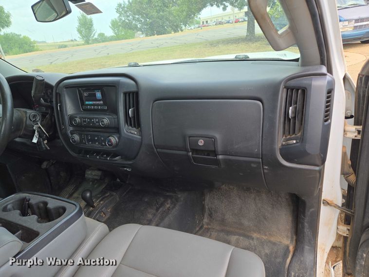 image for item EU3712 2015 Chevrolet Silverado 1500 Double Cab pickup truck