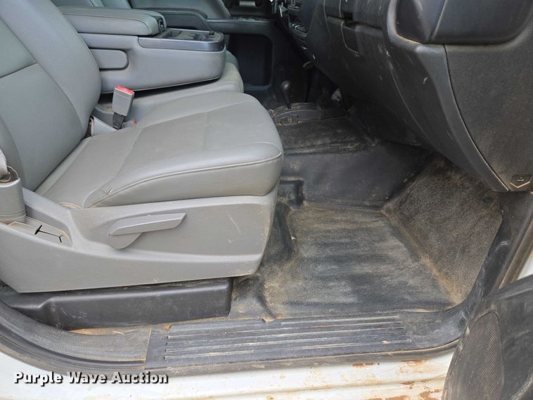 image for item EU3712 2015 Chevrolet Silverado 1500 Double Cab pickup truck